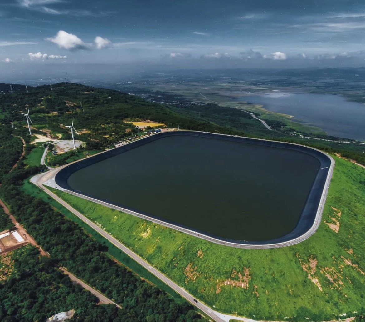Water & Waste Containment